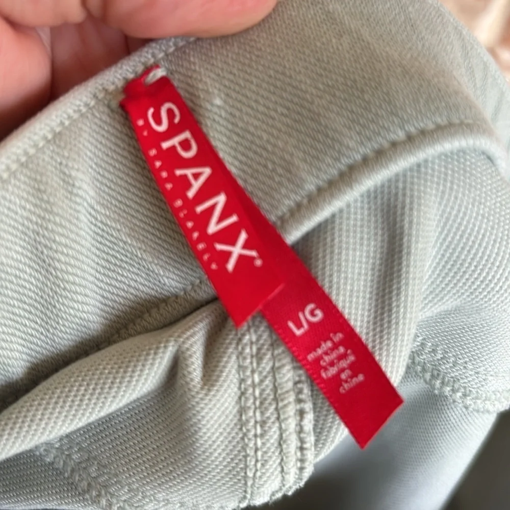Spanx Sage‎ Green Stretch Skinny Pull-On Jeans